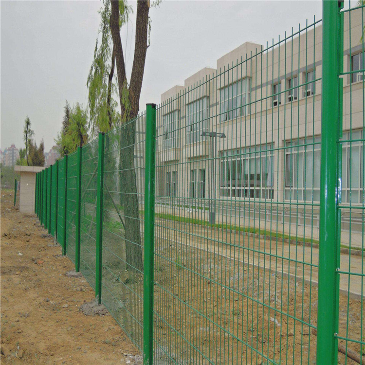 工厂围墙护栏 - 安平县艾瑞金属丝网有限公司图片4