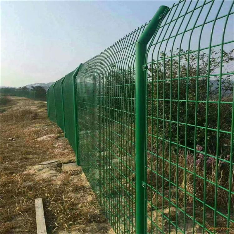 光伏区隔离网常见样式 - 安平县艾瑞金属丝网有限公司图片1